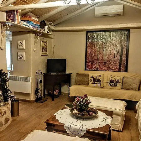 Neraida House Ellinikón